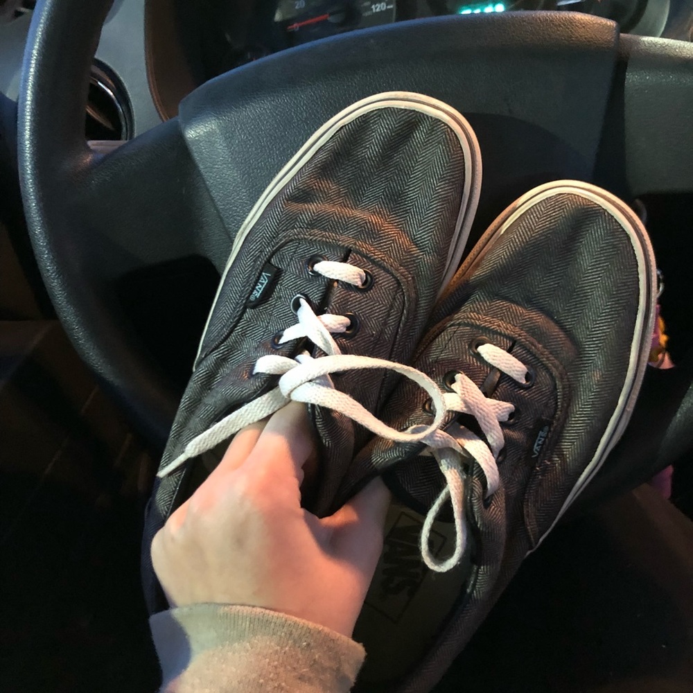 vans - Picture 3 of 4